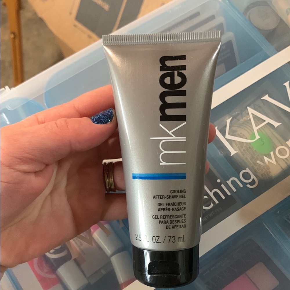 Cooling After-Shave Gel - Silver and Black (another